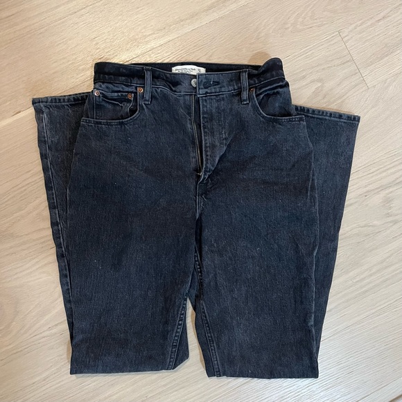 Abercrombie Ultra High Rise Vintage Flare - Picture 5 of 5